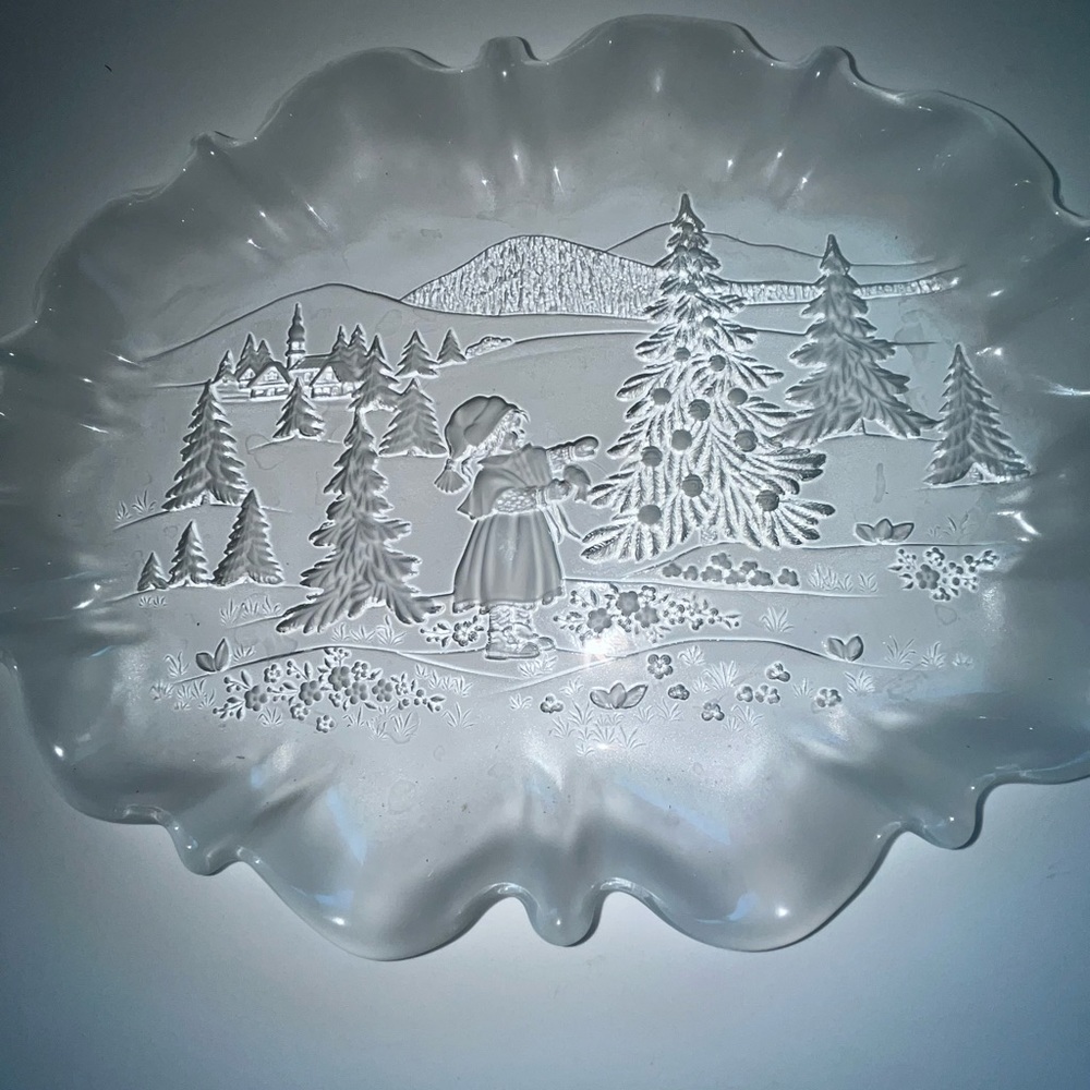Mikasa 171/2x12 “ Frosted Platter